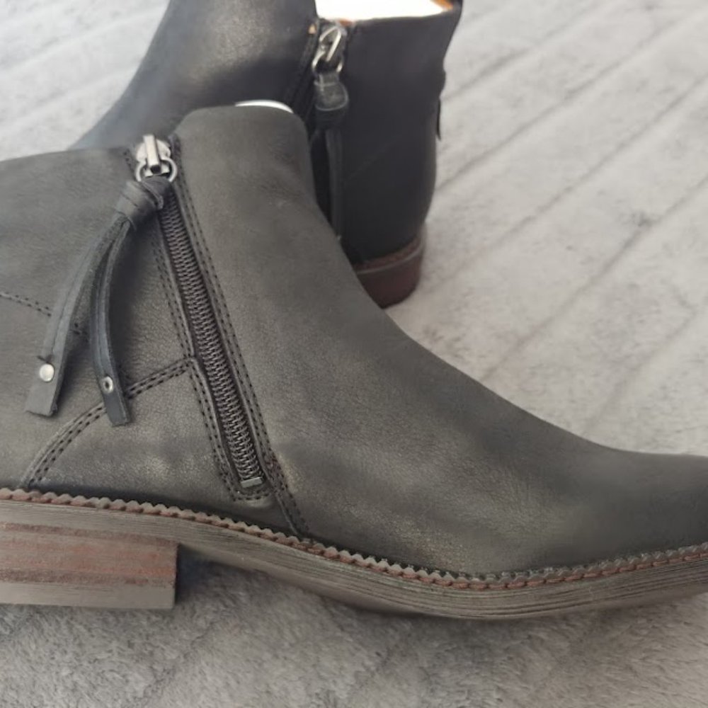 NEW Franco Sarto Hyla Bootie’s/Ankle Boots - Picture 2 of 8